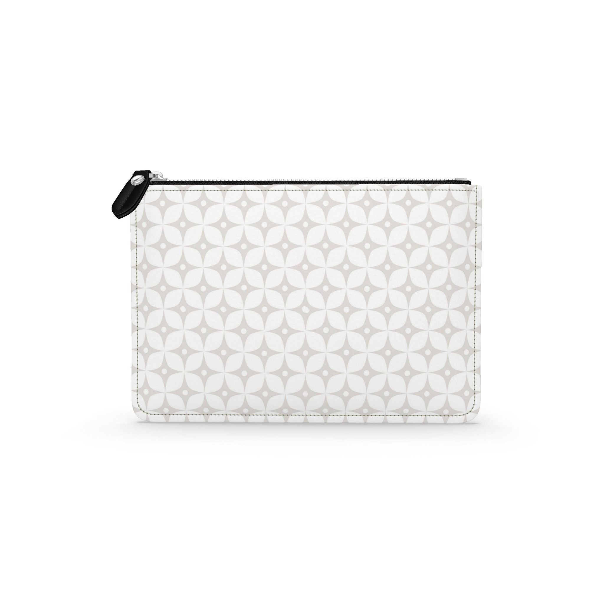 IGC Signature Emilia Small Leather pouch