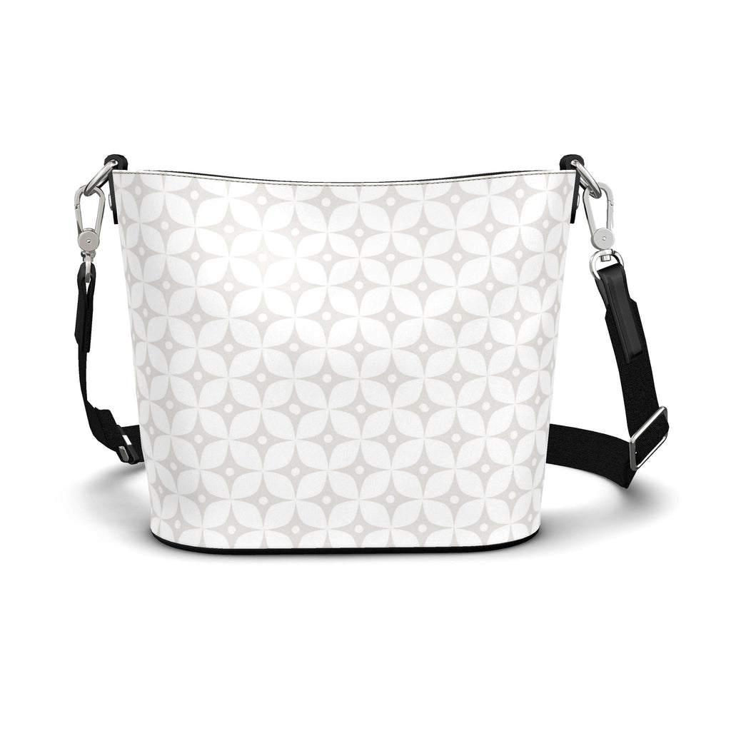 IGC Signature Emilia Large Leather Bucket Tote