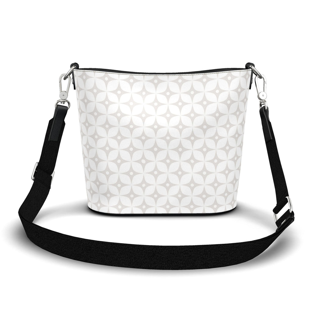 IGC Signature Emilia Large Leather Bucket Tote
